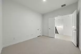 124 Ensberg Ln, Liberty Hill, TX 78642 - Photo 10