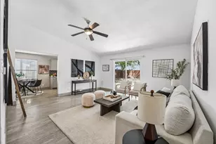 704 Buckingham Pl, Austin, TX 78745 - Photo 2