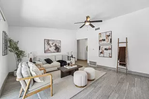 704 Buckingham Pl, Austin, TX 78745 - Photo 8