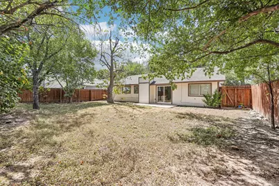 704 Buckingham Place, Austin, TX 78745 - Photo 14