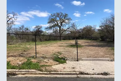 5904 Harold Court, Austin, TX 78721 - Photo 2