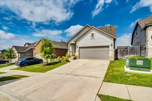 133 Papaya Dr, Buda, TX 78610 - Photo 6