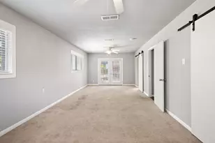 310 De Soto Dr, Universal City, TX 78148 - Photo 22