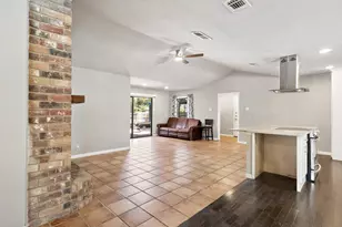 310 De Soto Dr, Universal City, TX 78148 - Photo 14