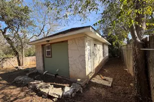 207 S Creek St, Fredericksburg, TX 78624 - Photo 20