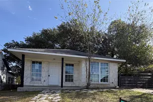 207 S Creek St, Fredericksburg, TX 78624 - Photo 1