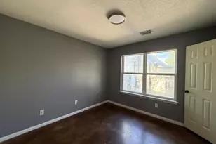 207 S Creek St, Fredericksburg, TX 78624 - Photo 18