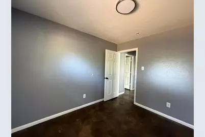 207 S Creek Street, Fredericksburg, TX 78624 - Photo 16
