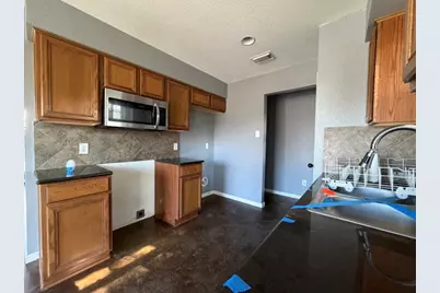 207 S Creek Street, Fredericksburg, TX 78624 - Photo 12