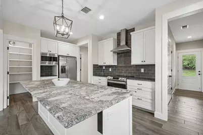190 Magnolia Meadow, Canyon Lake, TX 78133 - Photo 6