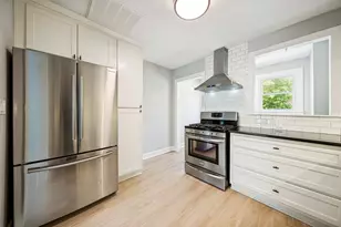 2804 Breeze Terrace, Austin, TX 78722 - Photo 8