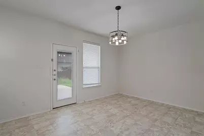 2950 E Old Settlers Boulevard #37, Round Rock, TX 78665 - Photo 8