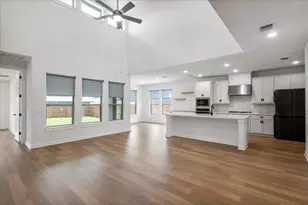 8320 Hubble Walk, Austin, TX 78744 - Photo 6