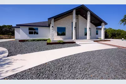 252 Kellog, Fischer, TX 78623 - Photo 2