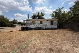 607 E 19th St, Georgetown, TX 78626 - Photo 6