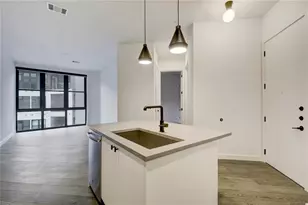 800 Embassy Dr, Austin, TX 78702 - Photo 10