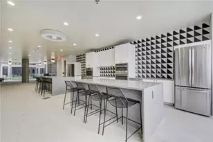 800 Embassy Dr, Austin, TX 78702 - Photo 22