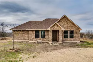 1092 Engelke Rd, Niederwald, TX 78640 - Photo 1