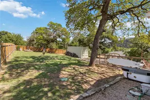 1403 Minnie Dr, Austin, TX 78732 - Photo 18