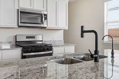 323 Tolo Drive, Elgin, TX 78621 - Photo 6