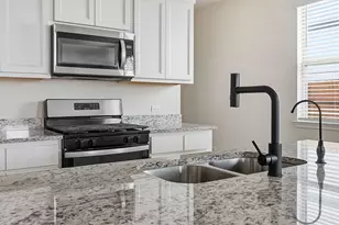 323 Tolo Dr, Elgin, TX 78621 - Photo 6