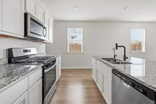 323 Tolo Dr, Elgin, TX 78621 - Photo 4