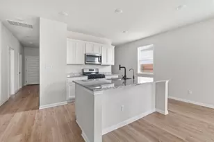 323 Tolo Dr, Elgin, TX 78621 - Photo 10