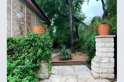 407 E 45th Street #116, Austin, TX 78751 - Photo 20