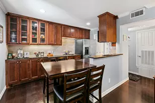 407 E 45th St, Austin, TX 78751 - Photo 4