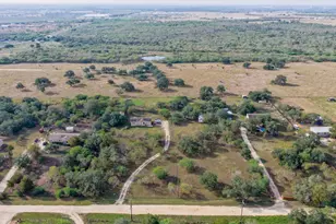 256 High Ridge Meadows Dr, Gonzales, TX 78629 - Photo 24