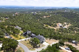 9008 Hobby Ln, Jonestown, TX 78645 - Photo 36