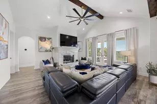 9008 Hobby Ln, Jonestown, TX 78645 - Photo 8