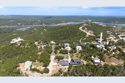 9008 Hobby Lane, Jonestown, TX 78645 - Photo 36