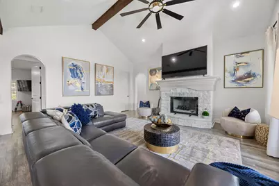 9008 Hobby Lane, Jonestown, TX 78645 - Photo 10