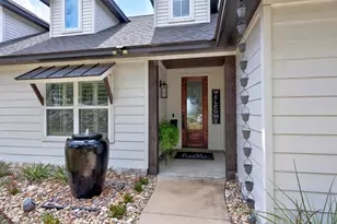 9008 Hobby Ln, Jonestown, TX 78645 - Photo 4
