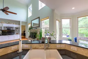 2013 Rue de Saint Tropez, Austin, TX 78746 - Photo 10