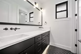 10105 Cressida Bnd, Austin, TX 78730 - Photo 32