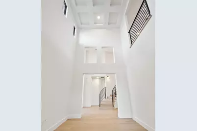 10105 Cressida Bend, Austin, TX 78730 - Photo 4