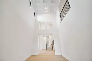 10105 Cressida Bnd, Austin, TX 78730 - Photo 4