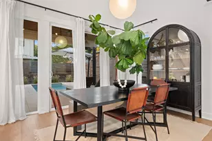 2104 E 2nd St, Austin, TX 78702 - Photo 8