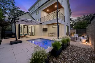 2104 E 2nd St, Austin, TX 78702 - Photo 30