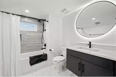 2104 E 2nd Street #1, Austin, TX 78702 - Photo 28