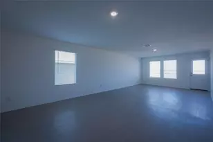 308 Cowpoke Dr, Jarrell, TX 76537 - Photo 12