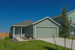 308 Cowpoke Dr, Jarrell, TX 76537 - Photo 4