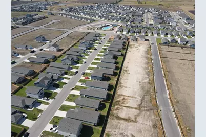 308 Cowpoke Drive, Jarrell, TX 76537 - Photo 34