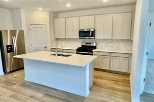 115 Fossil Dr, Kyle, TX 78640 - Photo 2