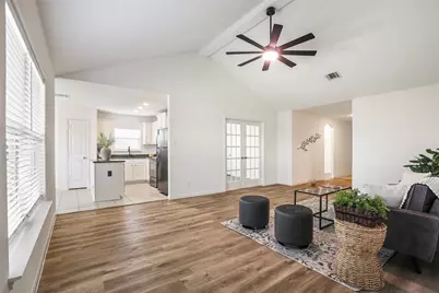 100 Robertson Lane, Jarrell, TX 76537 - Photo 6