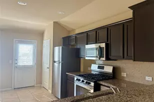 2011 Langdale Ln, Austin, TX 78754 - Photo 10