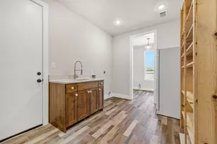 5777 County Road 236 Rd, Liberty Hill, TX 78642 - Photo 20