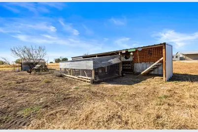 5777 County Road 236 Road, Liberty Hill, TX 78642 - Photo 26